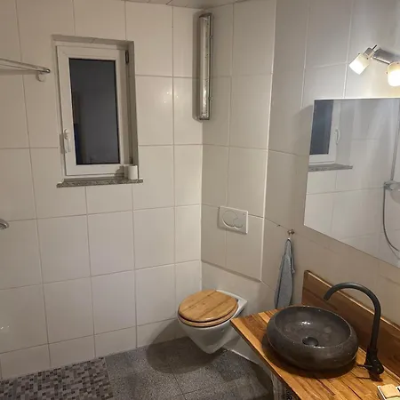 Kuschliger Schaeferwagen Auf Wiese Autark Farm stay *