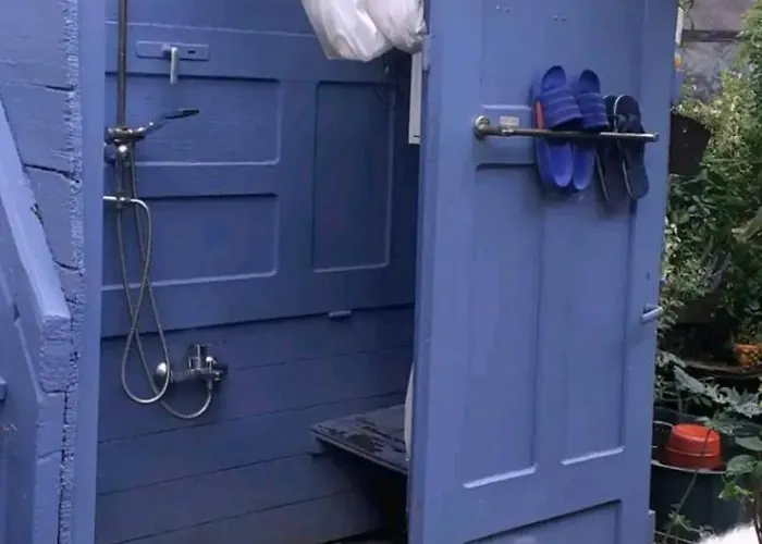 Çiftlik konaklama Kleiner Schaeferwagen Auf Wiese Autark